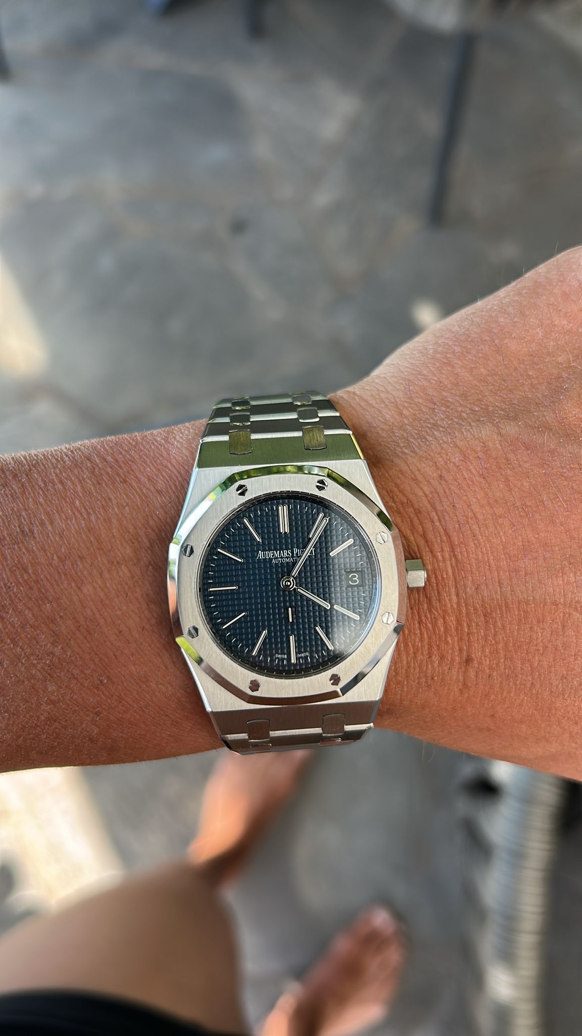 Audemars Piguet Royal Oak Selfwinding</br> <span style="color: #808080; font-size: 90%;">39 mm, Blue</span></br> <span style="color: #808080; font-size: 90%;">Ref. 15202ST.OO.1240ST.01</span> photo review