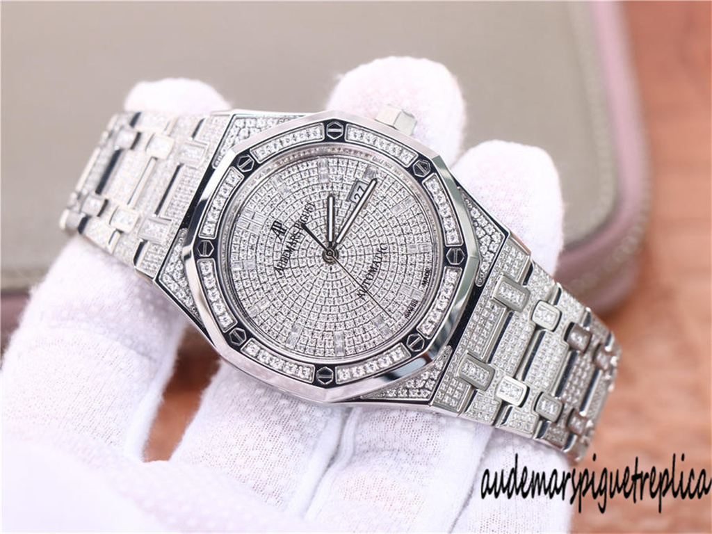 Swiss Audemars Piguet Royal Oak Series 15452 Men's Gypsophila Diamond ...